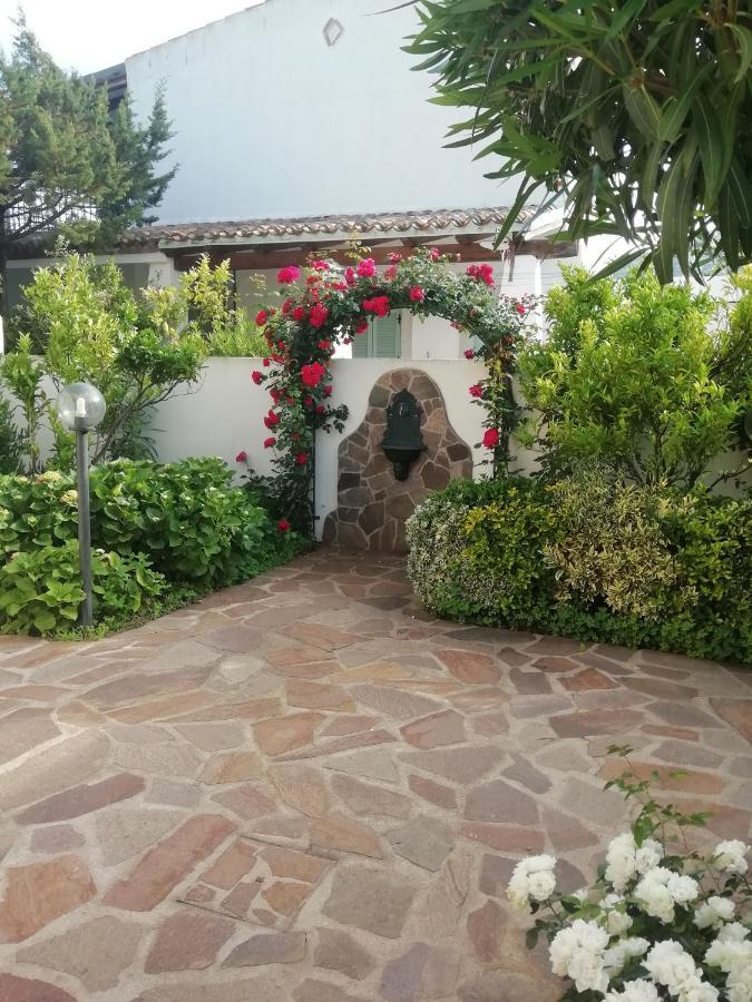Casa Vacanze Villa Rosa Cala Gonone Exterior foto