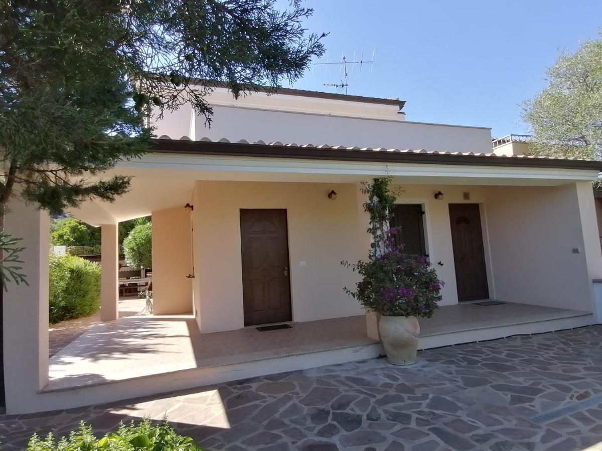 Casa Vacanze Villa Rosa Cala Gonone Exterior foto