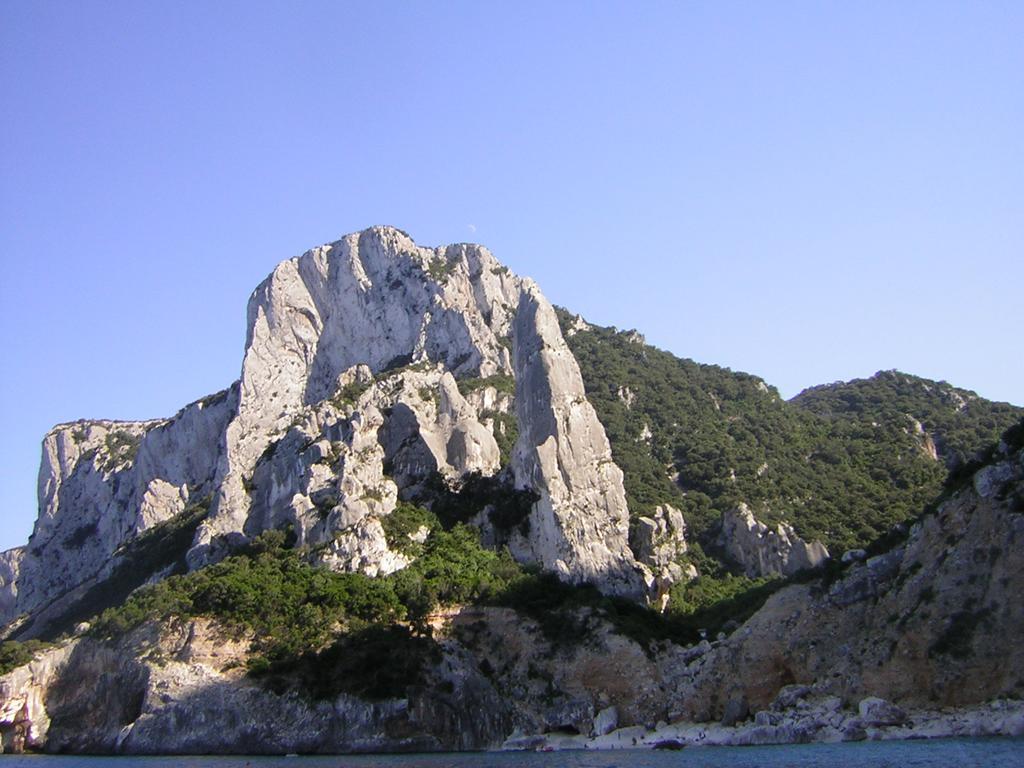 Casa Vacanze Villa Rosa Cala Gonone Exterior foto
